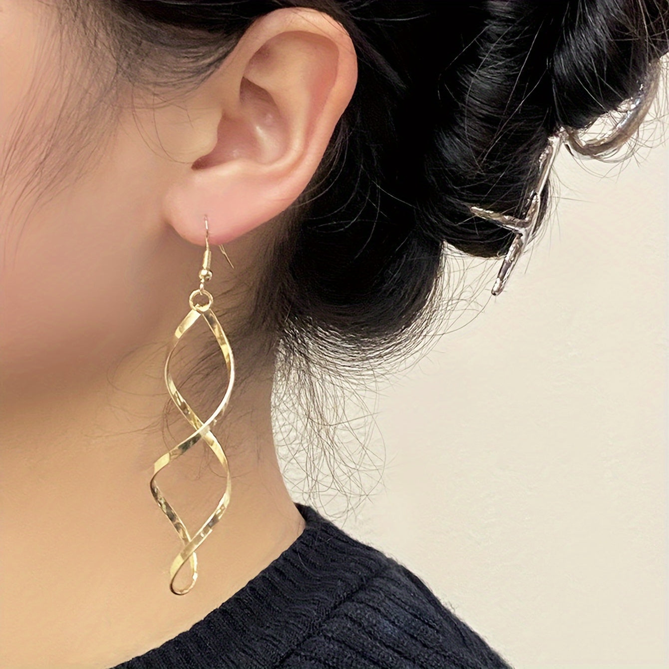 Golden Hollow Spiral Pattern Dangle Earrings